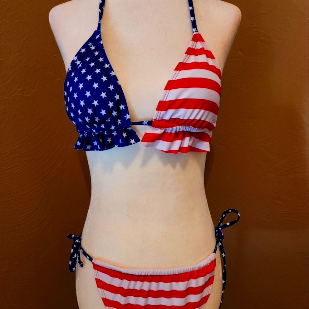 American flag string bikini 👙 🔥